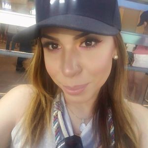 Meet your Posher, María